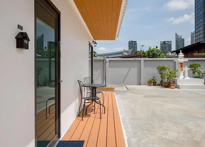 Cj Family Sukumvit36 Bts Thonglor Apartment